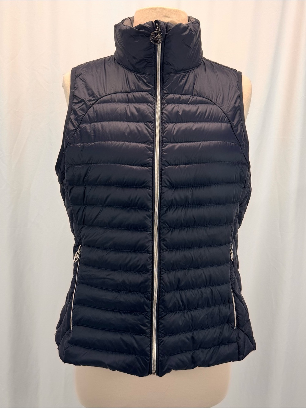 Lightweight Quilted Down Puffer Vest M Black Down Packable Luxury Layering Warm
